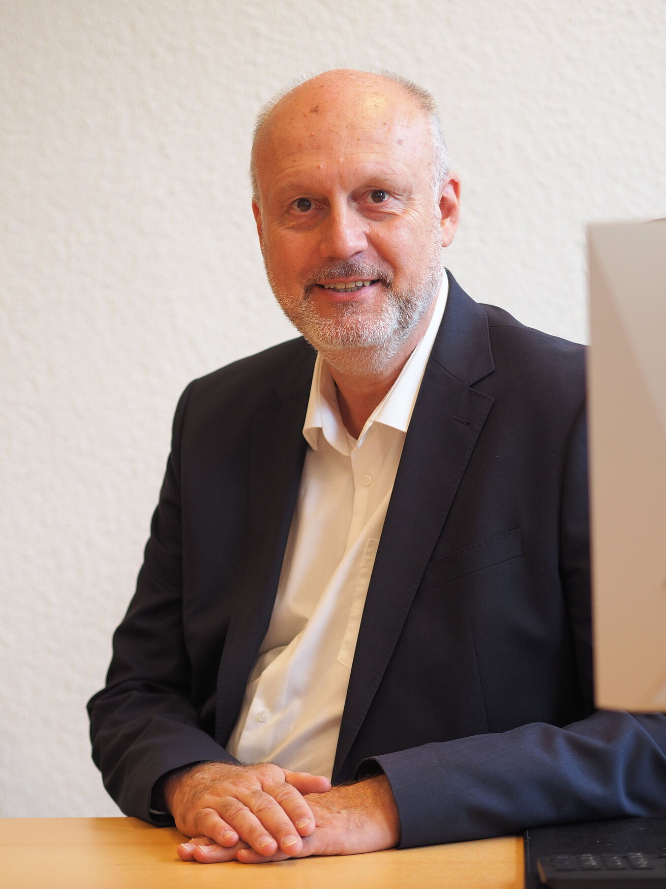 Porträtfoto von Dirk Burneleit, Geschäftsführer der HMS